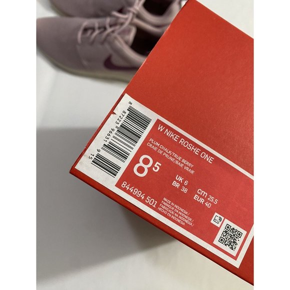 New Women’s Size 8.5 Plum Nike Roshe One Running Shoes 844994 501 - Picture 10 of 10